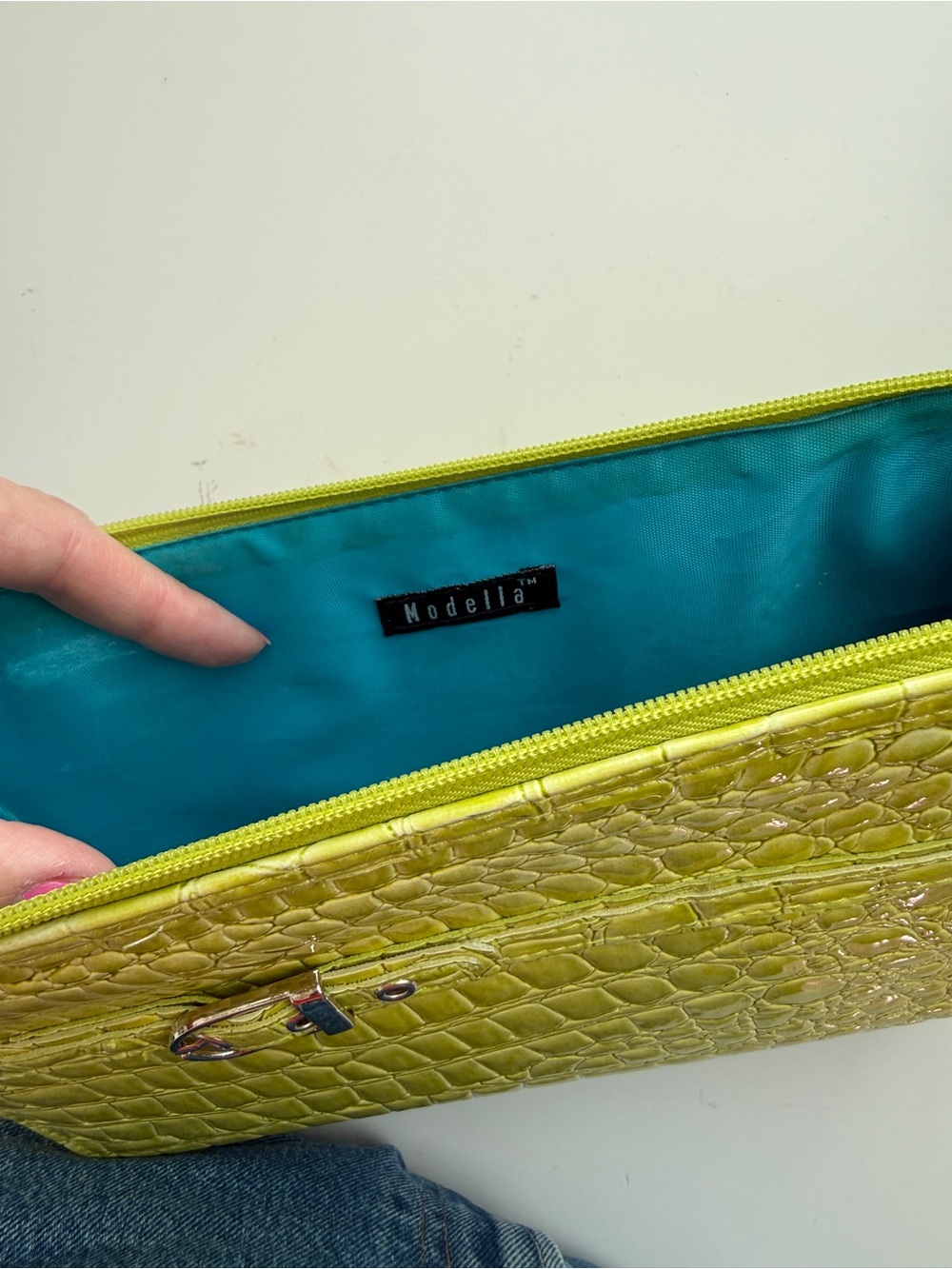Y2K Modella Lime Green Croc-Embossed Clutch Small Buckle SoHo Statement Bag - Picture 4 of 7